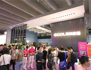 易高家居攜專利新品華麗亮相廣州建博會(huì)！