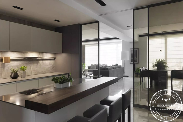 你喜歡這樣的現(xiàn)代簡約風格全屋定制案例分析嗎?