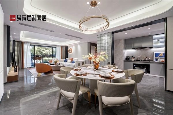 在定制家具的過程中，應該注重哪些方面？